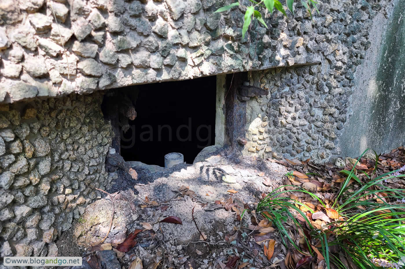 HK Trail 4 - Pillbox 3 (LPB 11) Wong Nei Chung Gap